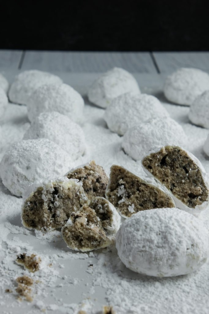 cookies and cream snowball cookies