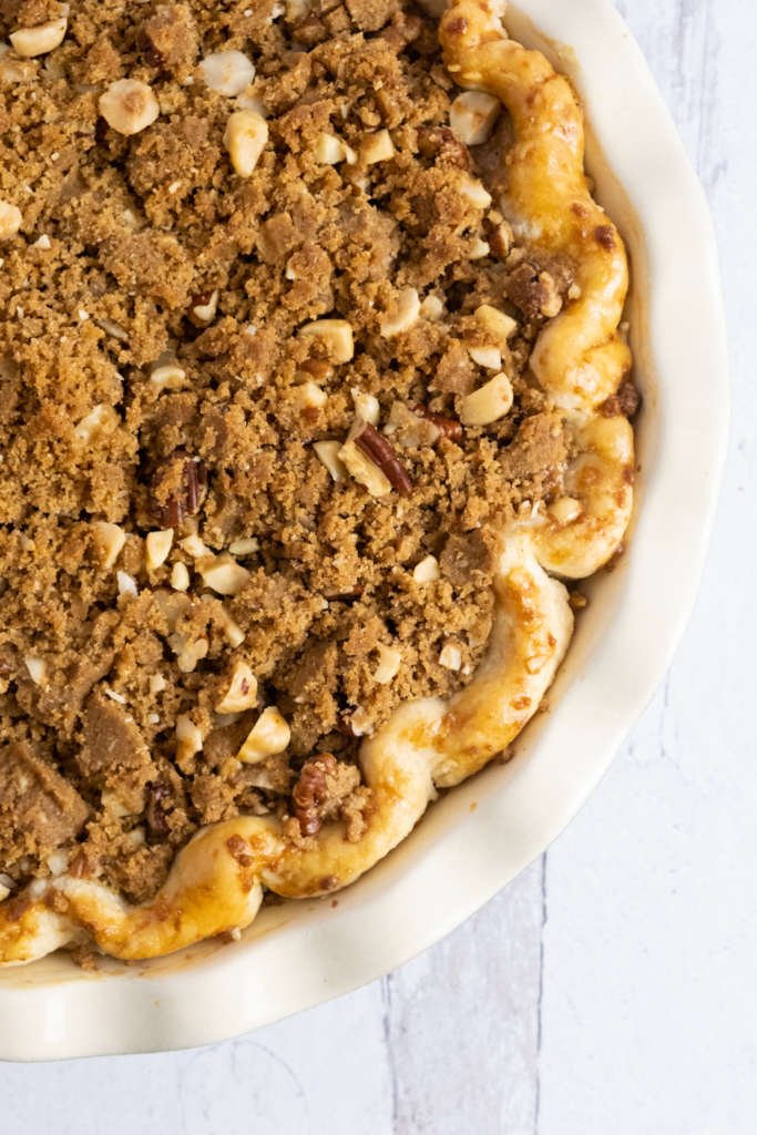 sweet potato pie with gingerbread nut crumble