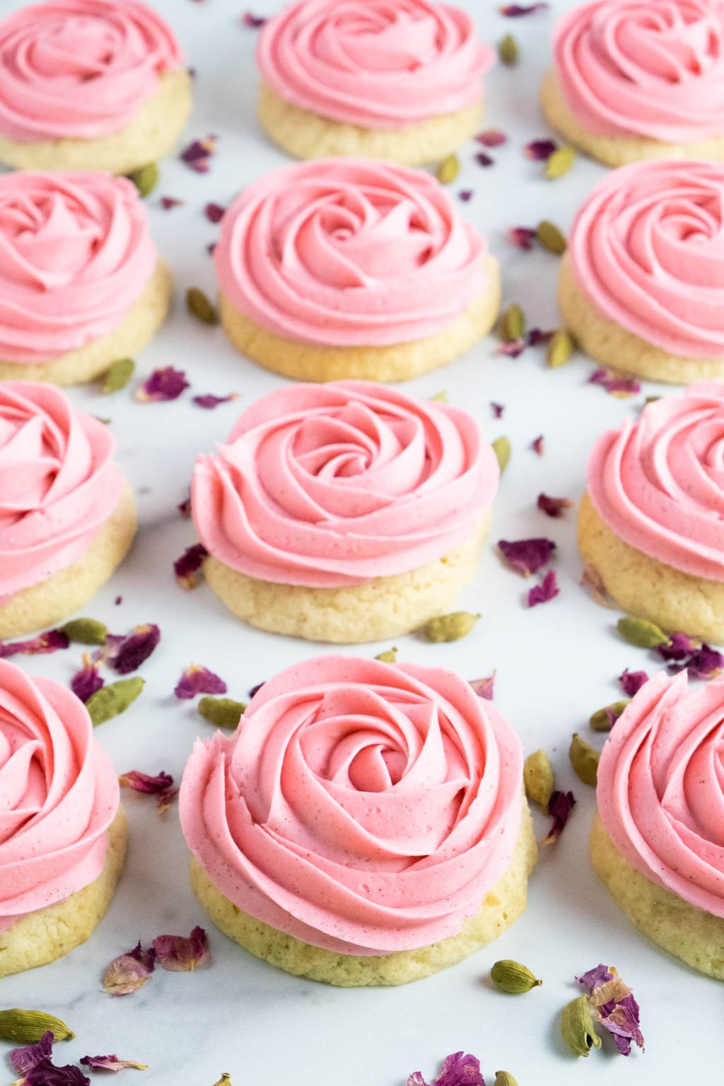 Rose Cardamom Tea Cakes ⋆ The Dessertivore Cookies