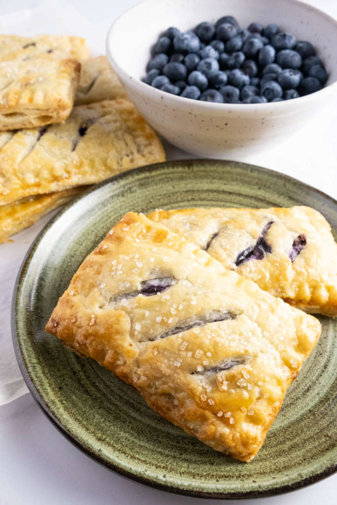 blueberry hand pies